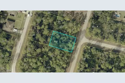 572 Parker Ave S, Lehigh Acres, FL 33974 - Photo 1