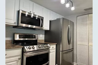 4105 Residence Dr #707, Fort Myers, FL 33901 - Photo 3