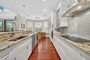 1326 Sea Spray Ln, Sanibel, FL 33957 - Photo 11