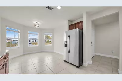 322 NE 20th Ter, Cape Coral, FL 33909 - Photo 7