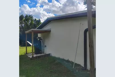 5071 Lils Ln, Fort Myers, FL 33905 - Photo 3