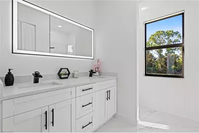 801 E 9th St, Lehigh Acres, FL 33972 - Photo 13