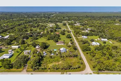 6860 Slater Pines Dr, North Fort Myers, FL 33917 - Photo 7