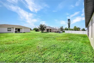 216 NW 9th Ter, Cape Coral, FL 33993 - Photo 25