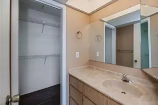 808 Cape Coral Pkwy W, Cape Coral, FL 33914 - Photo 17