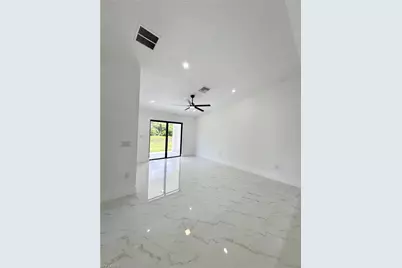 670 Chemstrand St E, Lehigh Acres, FL 33974 - Photo 11