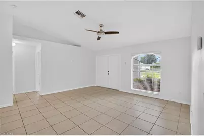 517 SE 16th Pl, Cape Coral, FL 33990 - Photo 5