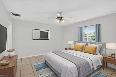 517 SE 16th Pl, Cape Coral, FL 33990 - Photo 13