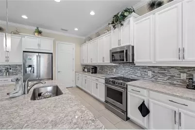 8741 Westwood Oaks Pl, Fort Myers, FL 33908 - Photo 9