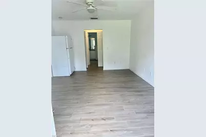 947 Hunter St E, Lehigh Acres, FL 33974 - Photo 11