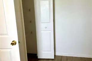 947 Hunter St E, Lehigh Acres, FL 33974 - Photo 17