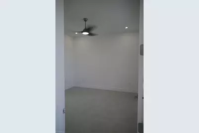 2510 20th St SW, Lehigh Acres, FL 33976 - Photo 9