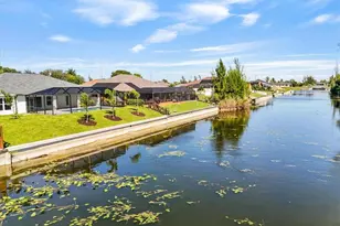 2323 SW 5th Pl, Cape Coral, FL 33991 - Photo 37