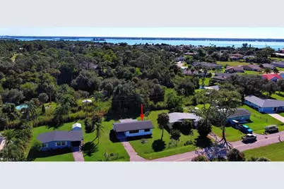 1922 Flamingo Dr, North Fort Myers, FL 33917 - Photo 41
