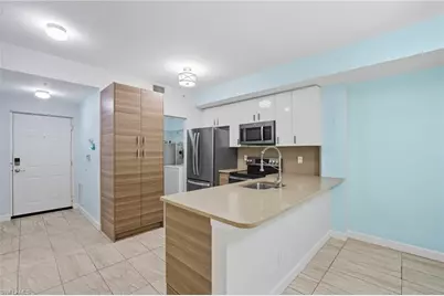 6401 Aragon Way #103, Fort Myers, FL 33966 - Photo 9