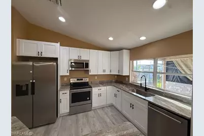 2915 21st St SW, Lehigh Acres, FL 33976 - Photo 5