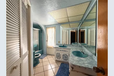 1136 SE 32nd St, Cape Coral, FL 33904 - Photo 7