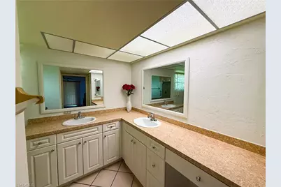 1136 SE 32nd St, Cape Coral, FL 33904 - Photo 9