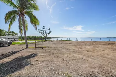 4225-4227 Pine Island Rd NW, Matlacha, FL 33993 - Photo 9