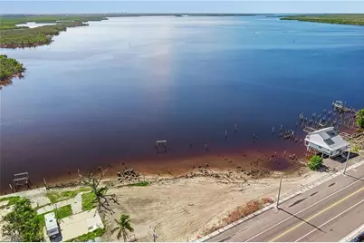 4225-4227 Pine Island Rd NW, Matlacha, FL 33993 - Photo 15