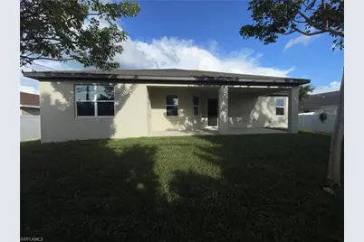 3716 SW Santa Barbara Pl, Cape Coral, FL 33914 - Photo 3