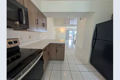 707 SW 3rd Ct #103, Cape Coral, FL 33991 - Photo 5