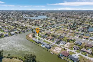 707 SW 3rd Ct, Cape Coral, FL 33991 - Photo 23