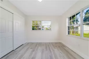 14513 Riverside Dr, Fort Myers, FL 33905 - Photo 11