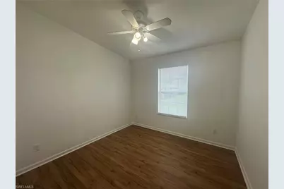 121 NE 11th Pl, Cape Coral, FL 33909 - Photo 15