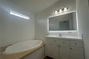 121 NE 11th Pl, Cape Coral, FL 33909 - Photo 23