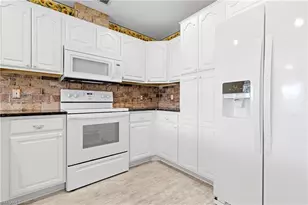 3319 Clubview Dr, North Fort Myers, FL 33917 - Photo 9