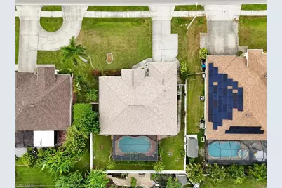 2607 Chiquita Blvd S, Cape Coral, FL 33914 - Photo 7