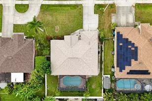 2607 Chiquita Blvd S, Cape Coral, FL 33914 - Photo 7