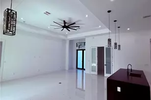 2709 SW 13th Ave, Cape Coral, FL 33914 - Photo 7