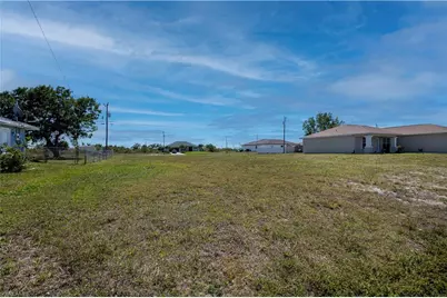 1628 Kismet Pkwy E, Cape Coral, FL 33909 - Photo 3