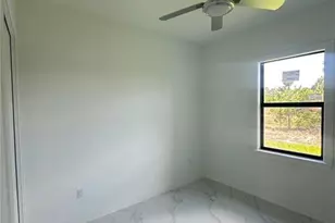 1022 Candlelight Dr, Lehigh Acres, FL 33974 - Photo 21