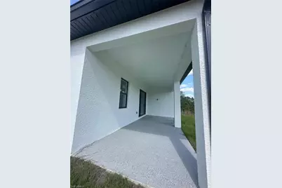 1022 Candlelight Dr, Lehigh Acres, FL 33974 - Photo 29