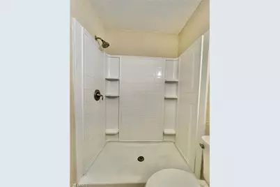 907 Laredo Ave, Lehigh Acres, FL 33936 - Photo 15