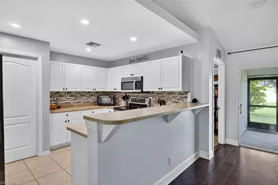 4420 NE 15th Pl, Cape Coral, FL 33909 - Photo 9