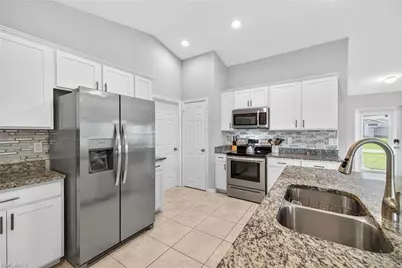 2716 NW 45th Pl, Cape Coral, FL 33993 - Photo 11