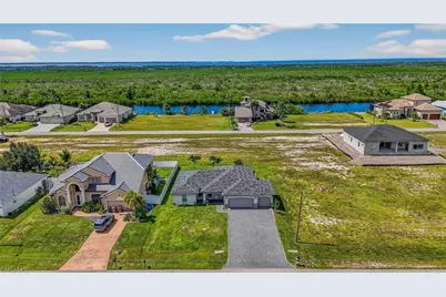 2716 NW 45th Pl, Cape Coral, FL 33993 - Photo 27