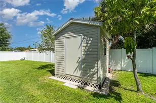 3137 SE 8th Ave, Cape Coral, FL 33904 - Photo 23