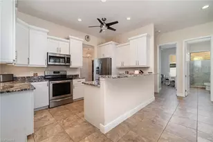 3137 SE 8th Ave, Cape Coral, FL 33904 - Photo 7