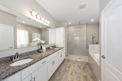 8753 Cascade Price Cir, North Fort Myers, FL 33917 - Photo 17