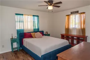 234 NE 10th Pl, Cape Coral, FL 33909 - Photo 15