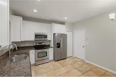 17577 Cherry Ridge Ln, Fort Myers, FL 33967 - Photo 15