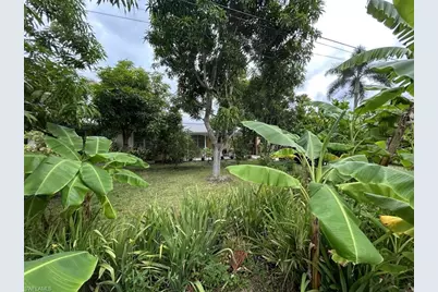 2305 SE 16th St, Cape Coral, FL 33990 - Photo 21