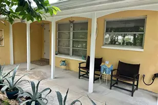 2305 SE 16th St, Cape Coral, FL 33990 - Photo 3