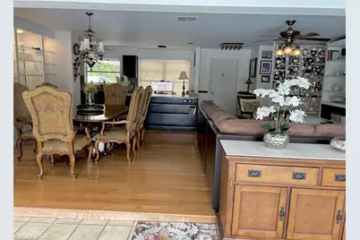 2305 SE 16th St, Cape Coral, FL 33990 - Photo 5