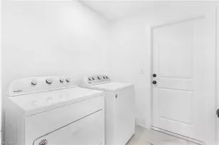 3402 25th St SW, Lehigh Acres, FL 33976 - Photo 9